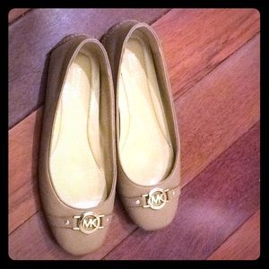 Michael Kors nude flats